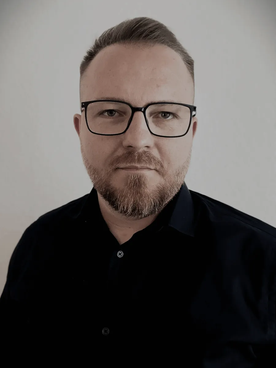 Viktor Weizel, Inhaber von IAP-IT